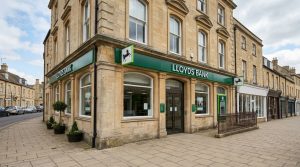 How to Apply for a Lloyds Bank Personal Loan